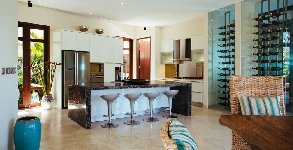 Villa Umah Daun - Kitchen bar
